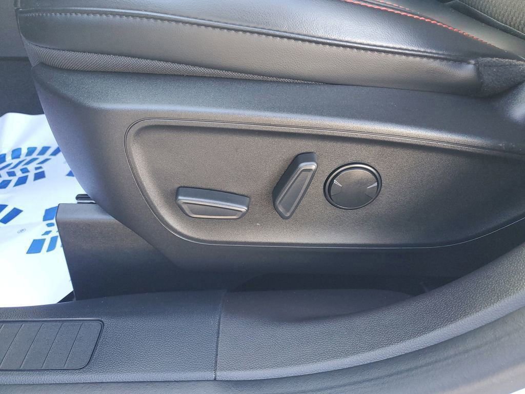 Certified 2023 Ford Escape ST-Line Select w/ Tech Pack #2 image 18
