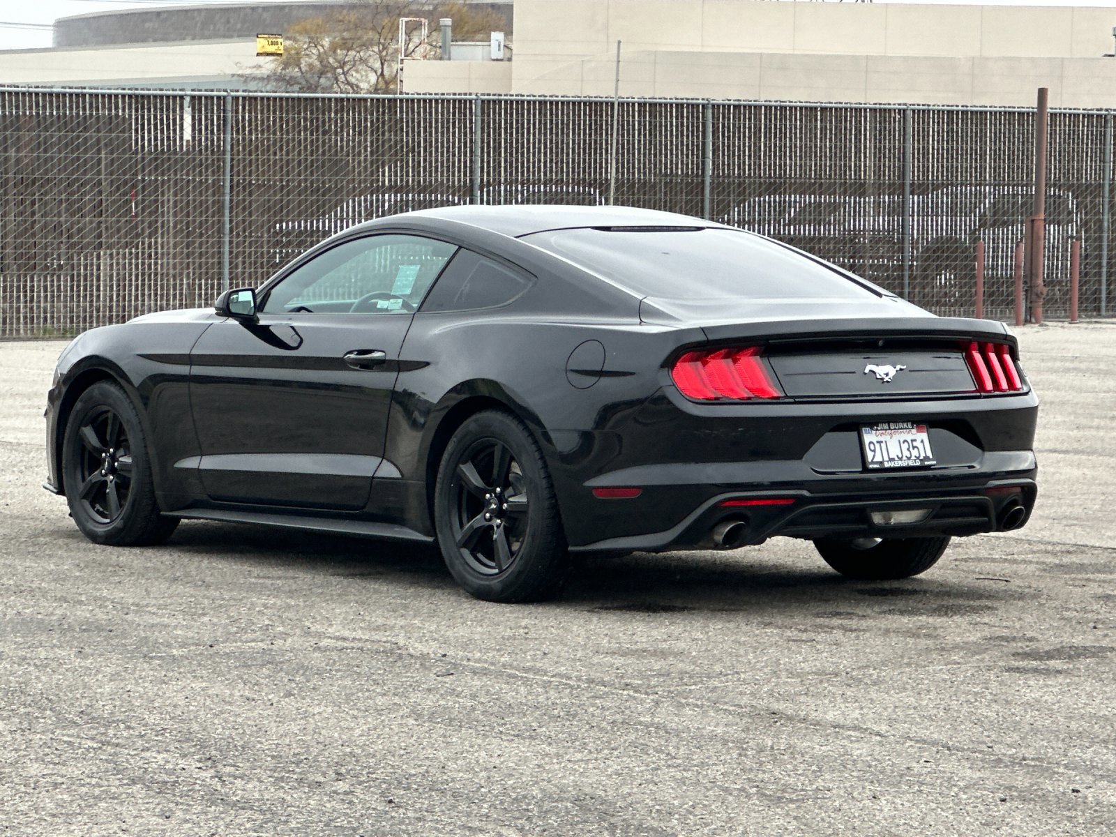 Certified 2018 Ford Mustang Coupe image 6