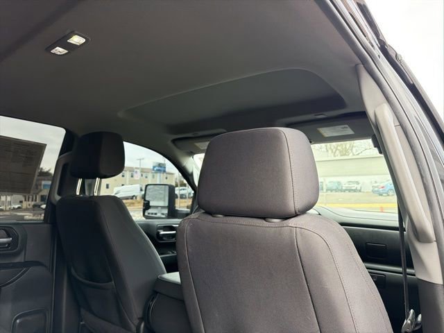 Used 2024 Chevrolet Silverado 2500 Custom w/ Custom Value Package image 35