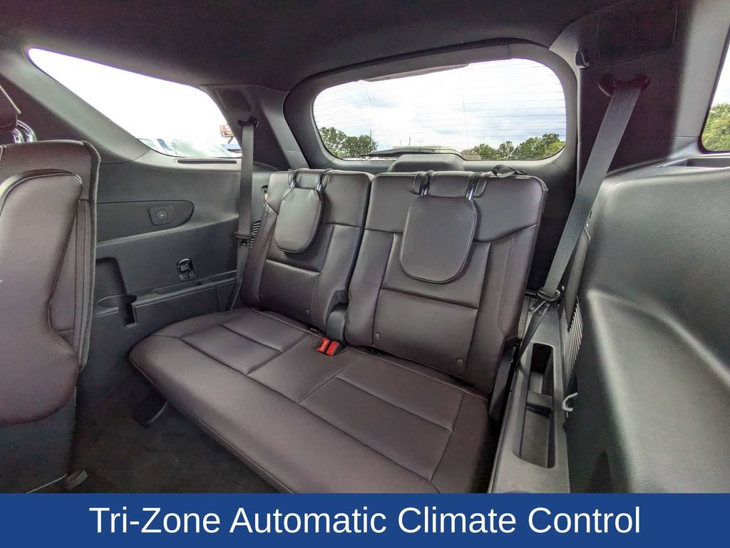 Certified 2026 Ford Explorer Platinum RWD image 16