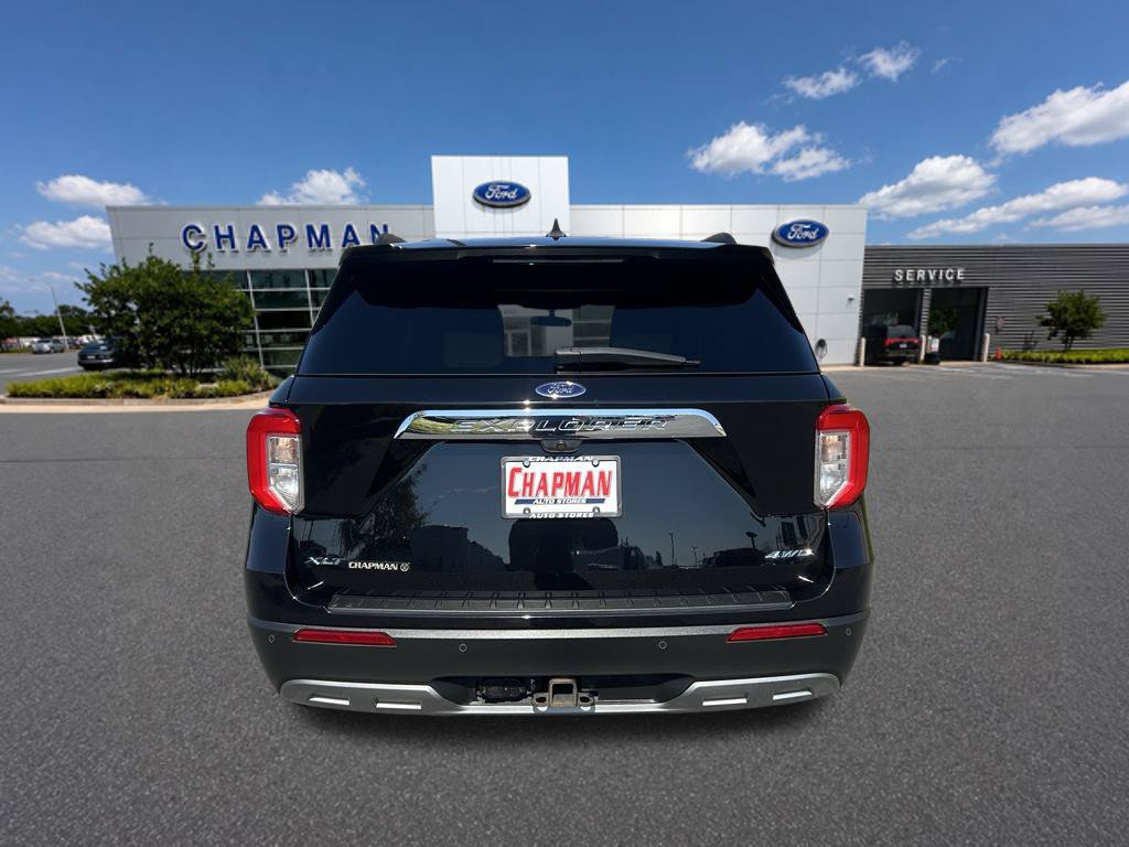 Certified 2023 Ford Explorer XLT w/ Equipment Group 202A AWD/4WD image 4