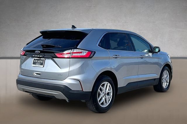 Certified 2022 Ford Edge SEL w/ Convenience Package AWD/4WD image 2
