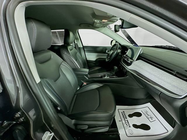 Used 2022 Jeep Compass Latitude w/ Convenience Group image 34