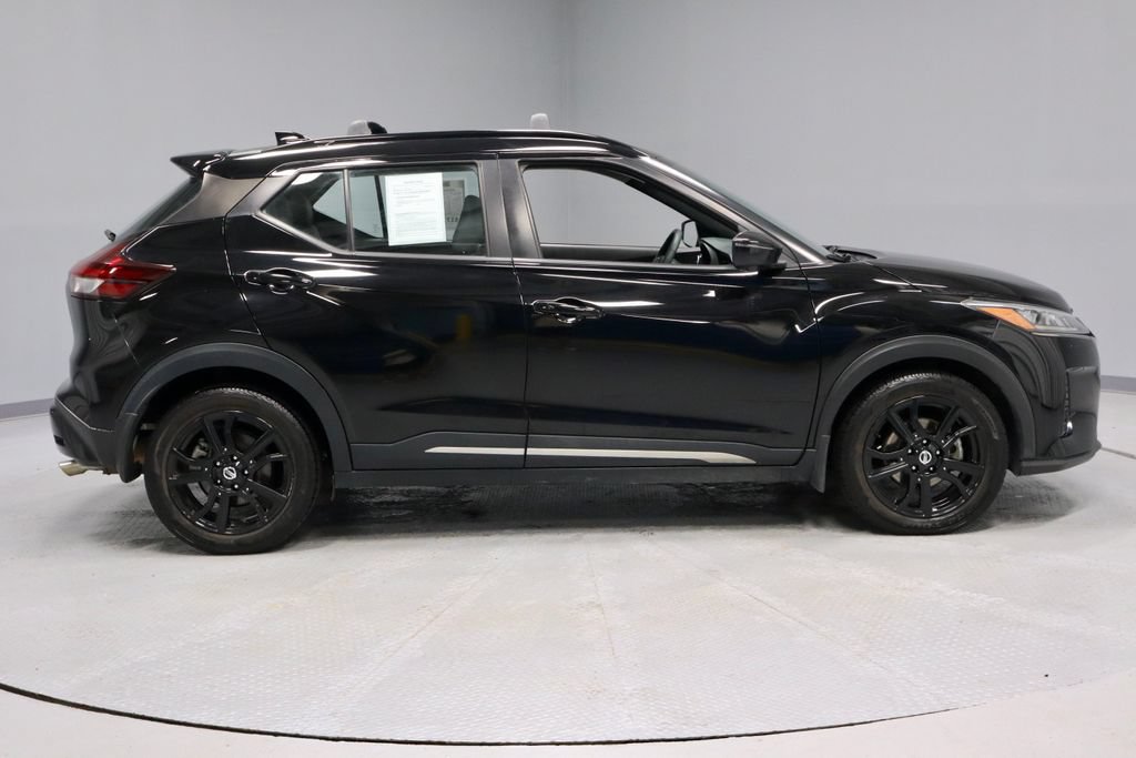Used 2021 Nissan Kicks SR w/ SR Premium Package FWD image 12
