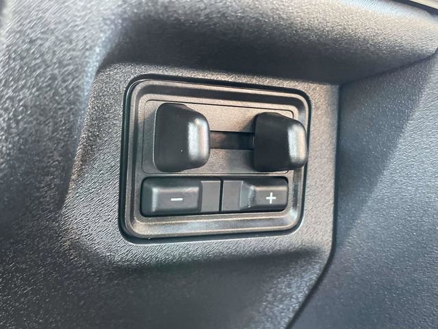 Certified 2025 Ford Expedition Active image 30