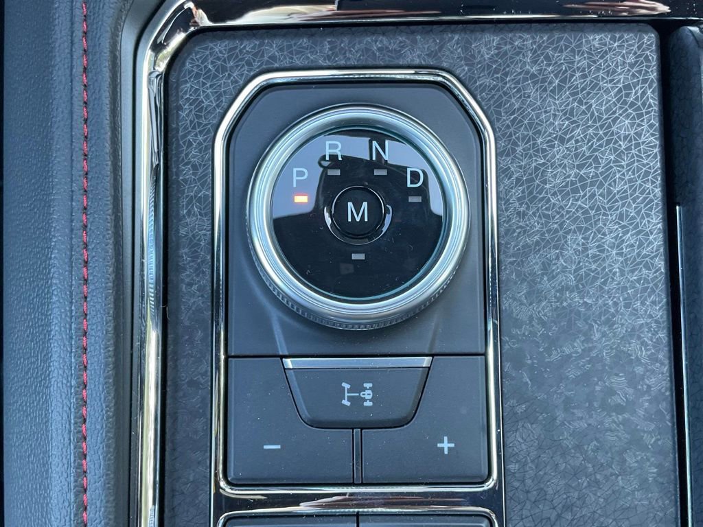 Certified 2024 Ford Expedition Limited image 40