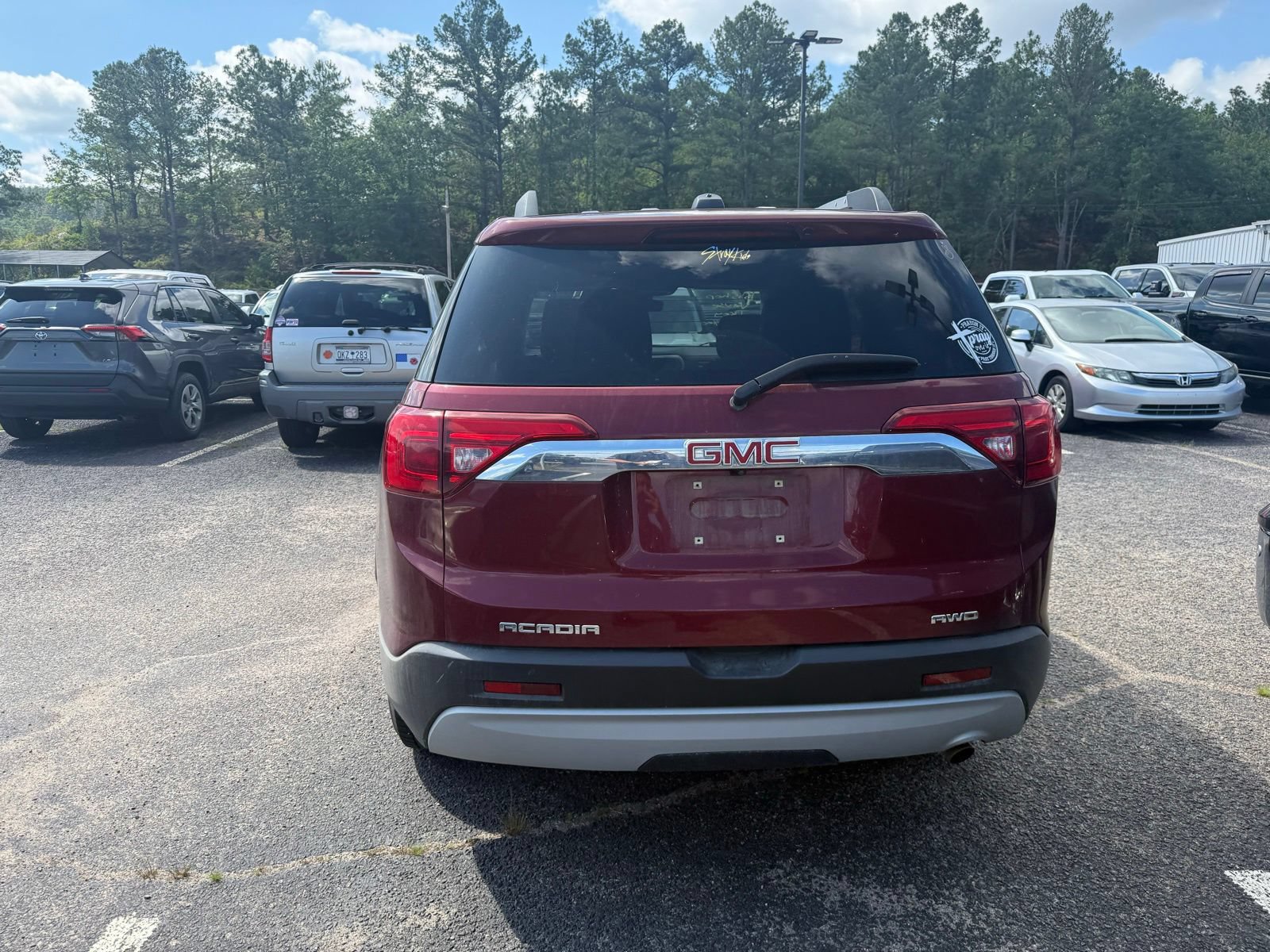Used 2017 GMC Acadia SLE AWD/4WD image 6