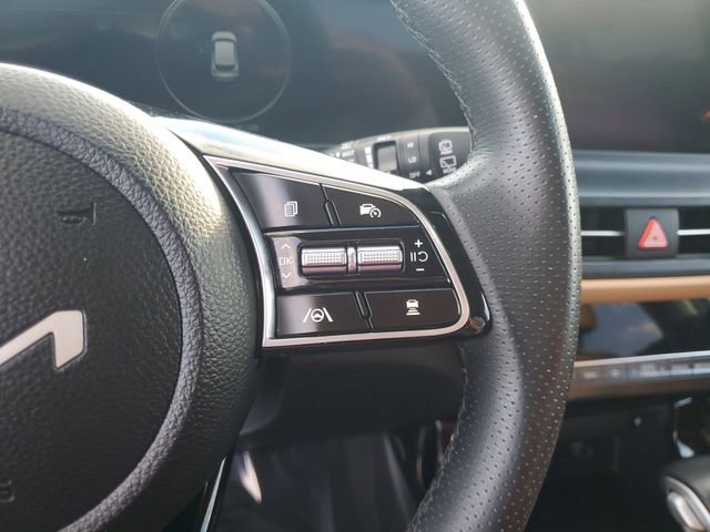 Used 2024 Kia Seltos SX w/ SX Sunroof Package image 23