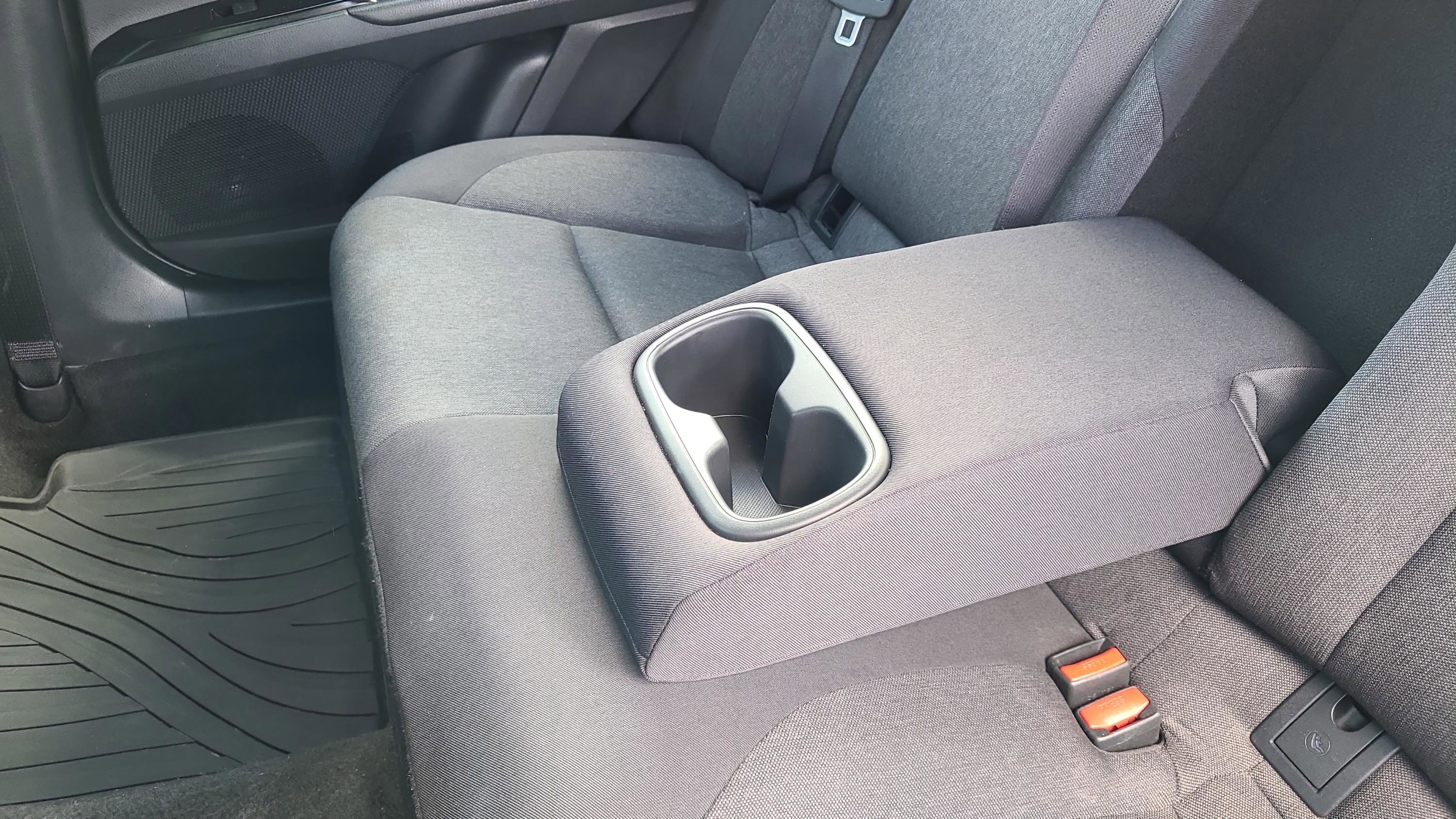 Used 2025 Toyota Camry SE FWD image 18