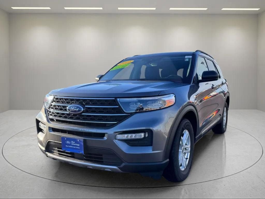 Certified 2021 Ford Explorer XLT w/ Equipment Group 202A image 6