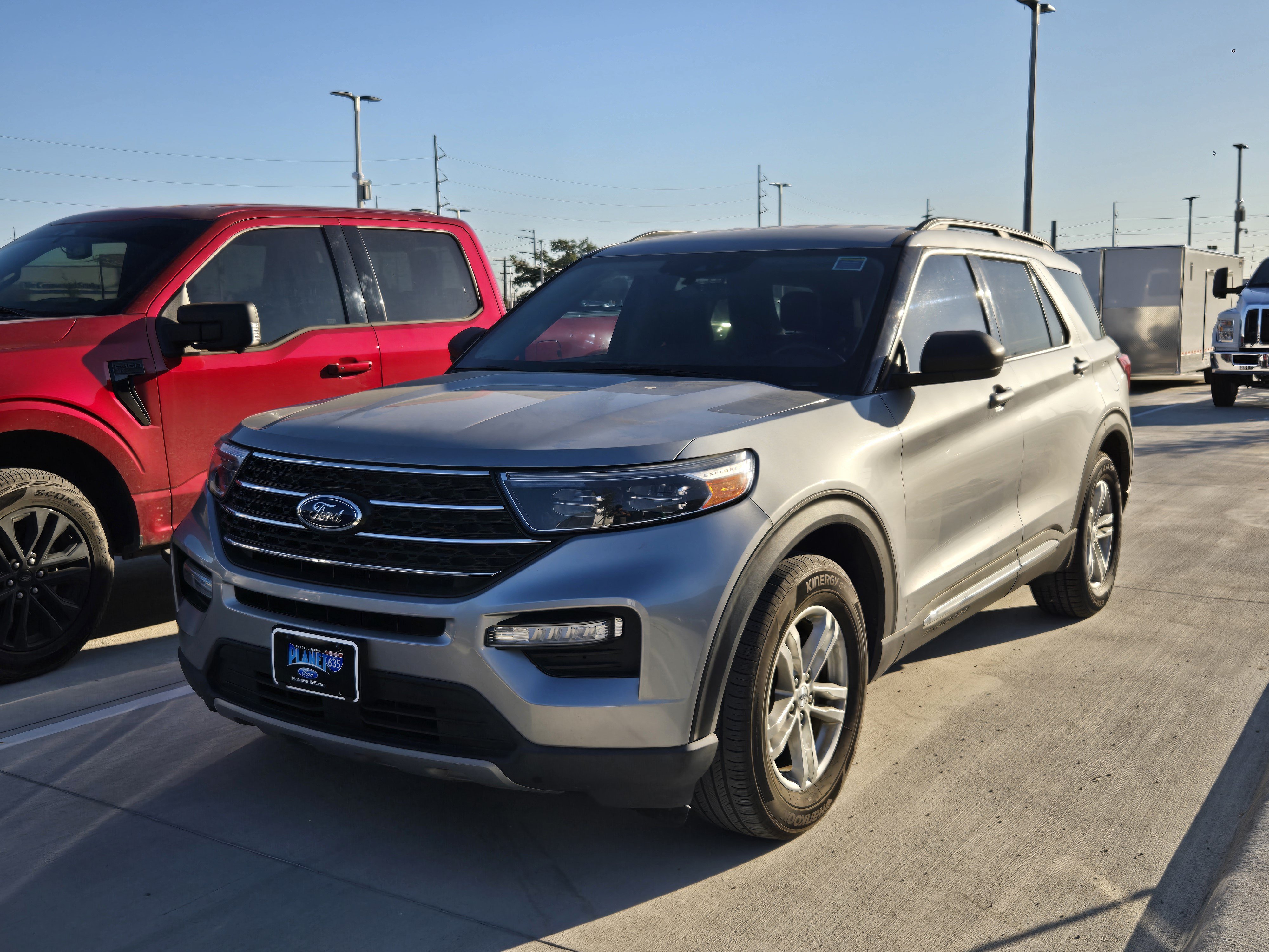 Certified 2023 Ford Explorer XLT w/ Equipment Group 202A RWD image 3