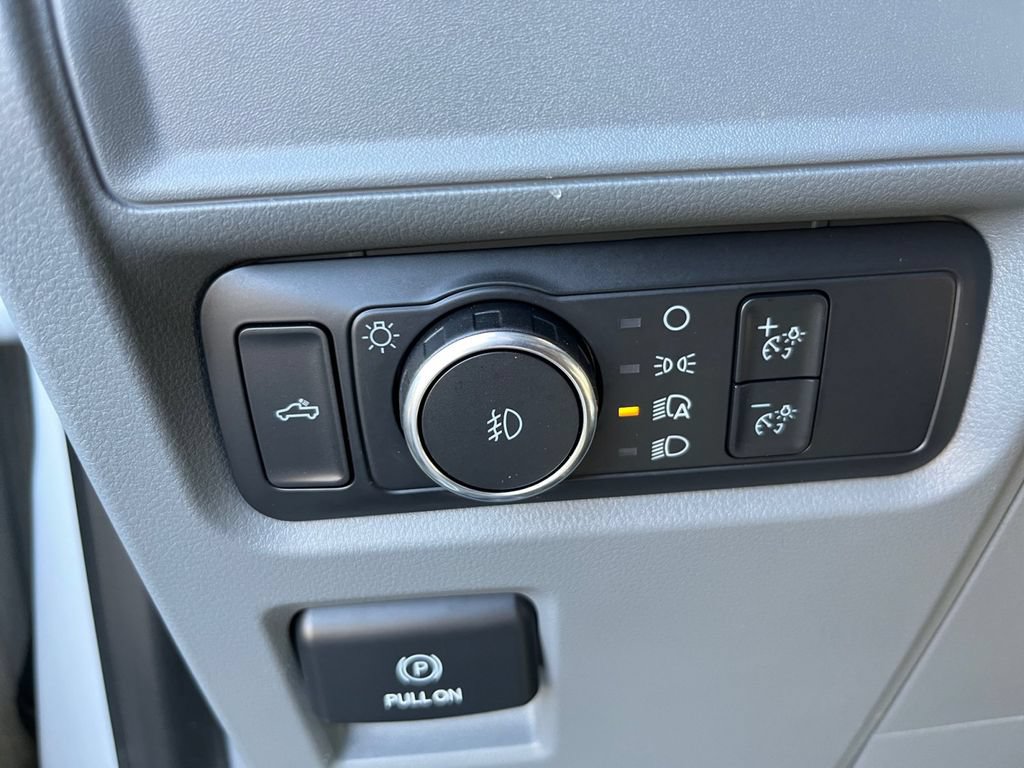 Certified 2022 Ford F150 XLT AWD/4WD image 17