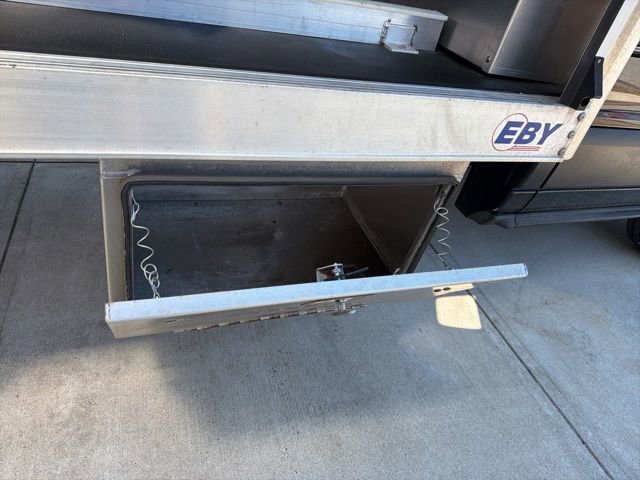 Certified 2020 Ford Transit 250 138 RWD image 24