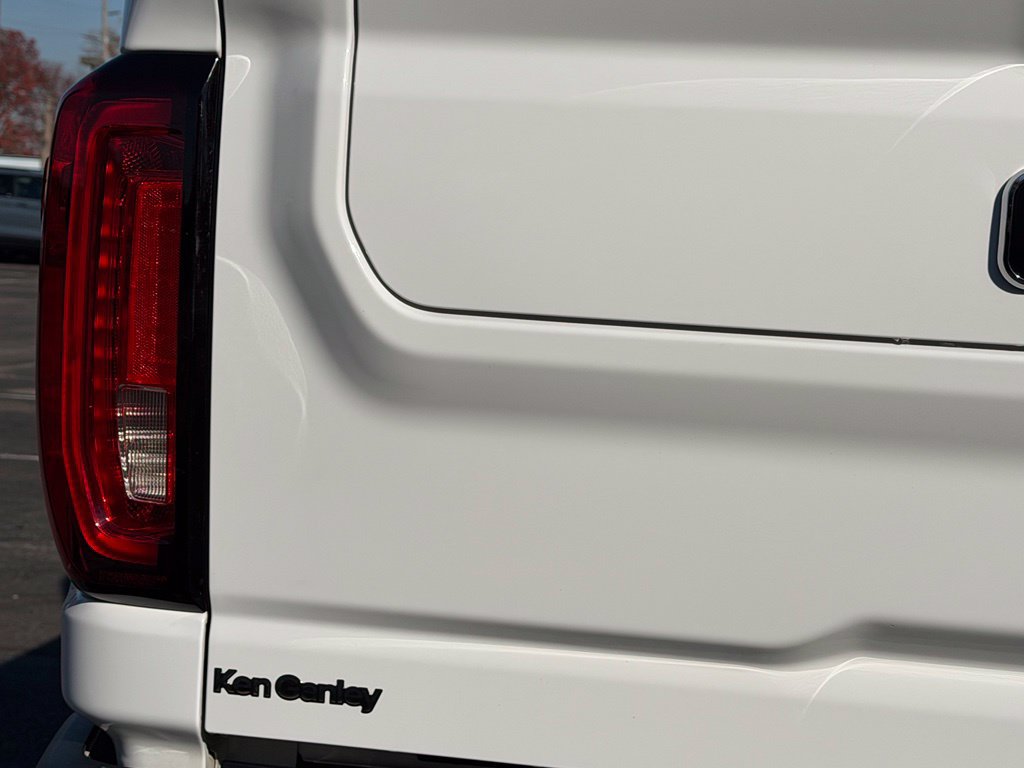 Used 2020 GMC Sierra 2500 Denali w/ Denali Ultimate Package AWD/4WD image 11