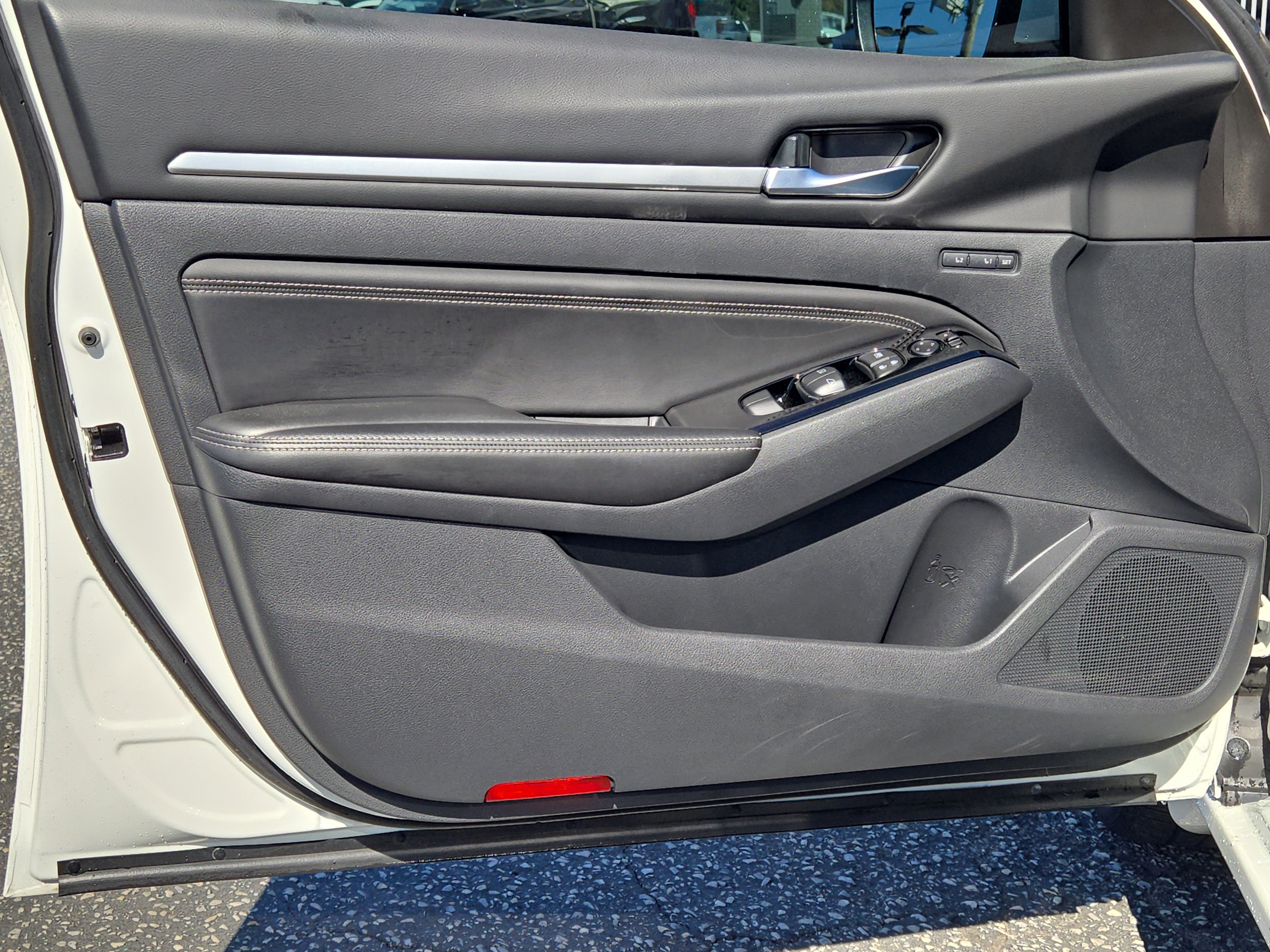 Used 2021 Nissan Altima 2.5 Platinum image 19