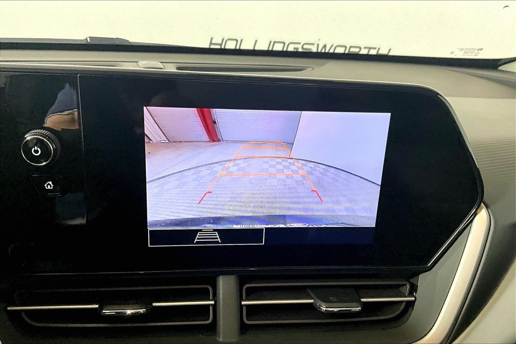 Used 2025 Chevrolet Trax LS FWD image 17