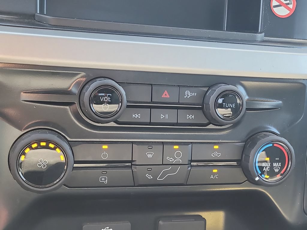 Certified 2025 Ford F250 XLT AWD/4WD image 22