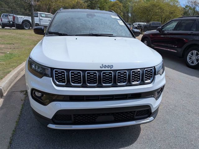 Used 2025 Jeep Compass Limited image 3