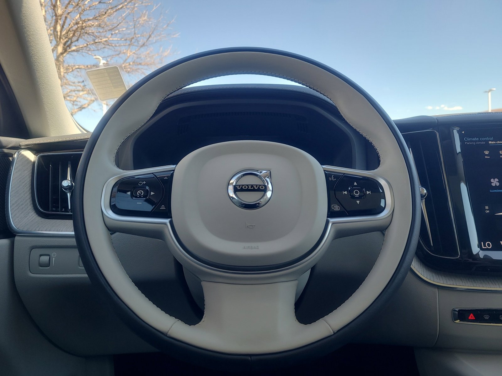 Used 2021 Volvo XC60 T5 Inscription w/ Advanced Package image 9