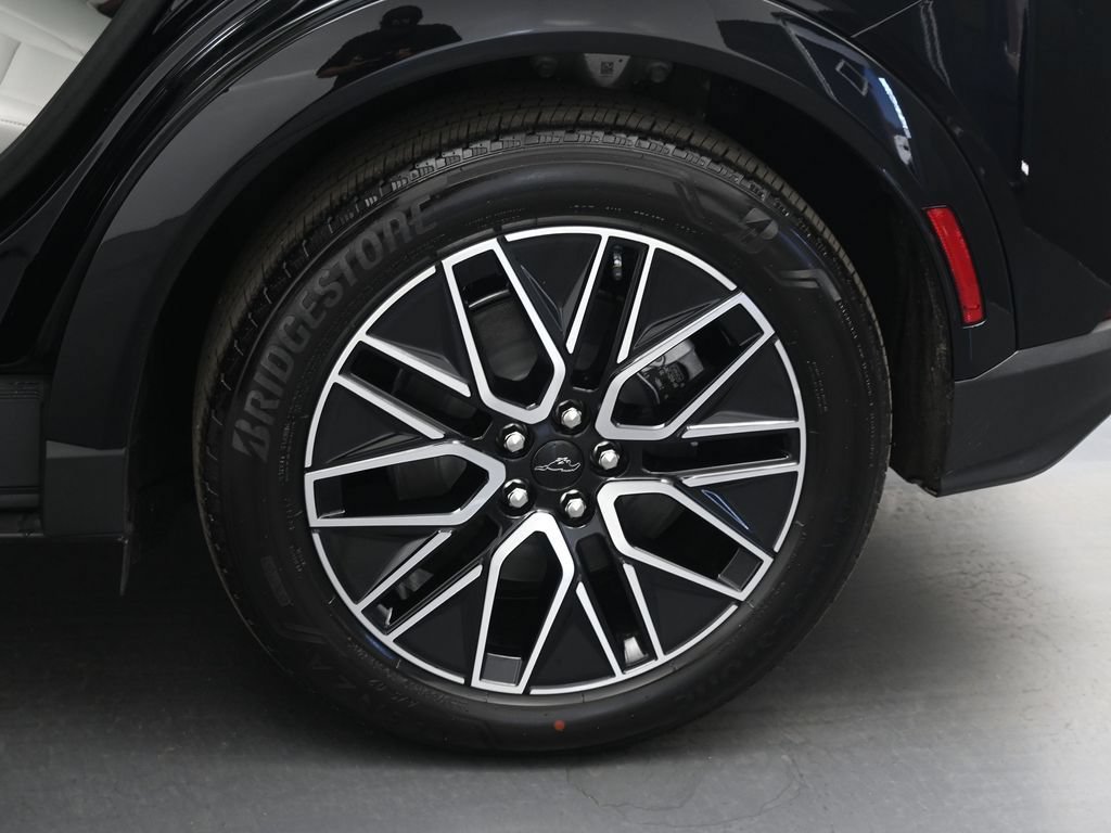 Certified 2025 Ford Mustang Mach-E Premium RWD image 22