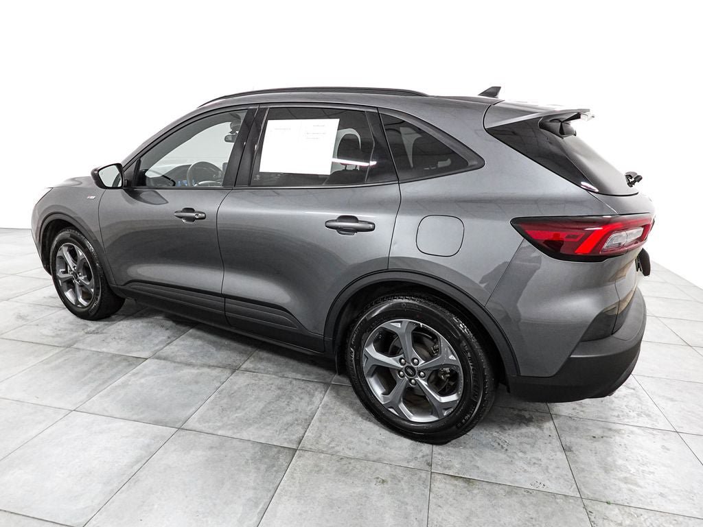 Certified 2025 Ford Escape ST-Line FWD image 4