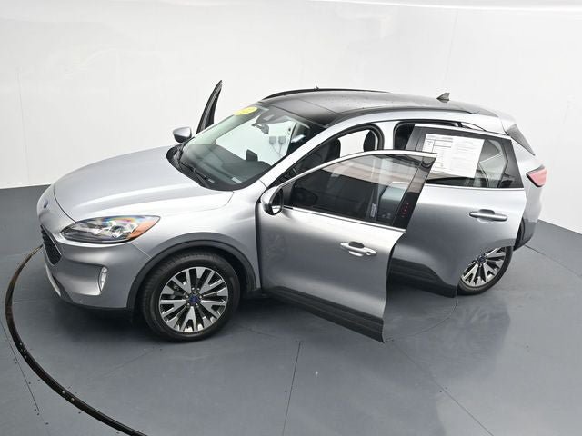 Certified 2022 Ford Escape Titanium w/ Class II Trailer Tow Package AWD/4WD image 36