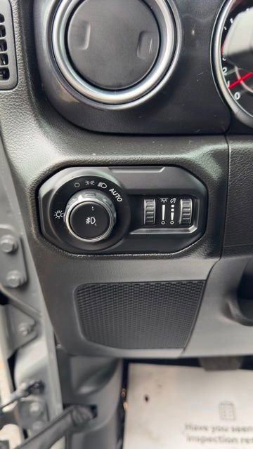 Used 2022 Jeep Wrangler Unlimited Rubicon w/ Xtreme Recon 35" Tire Package image 12