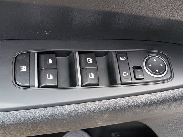 Used 2024 Kia Forte LXS FWD image 15