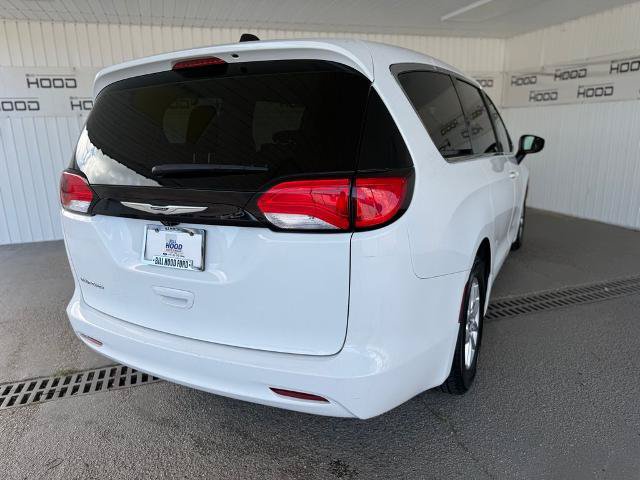 Used 2023 Chrysler Voyager LX FWD image 23