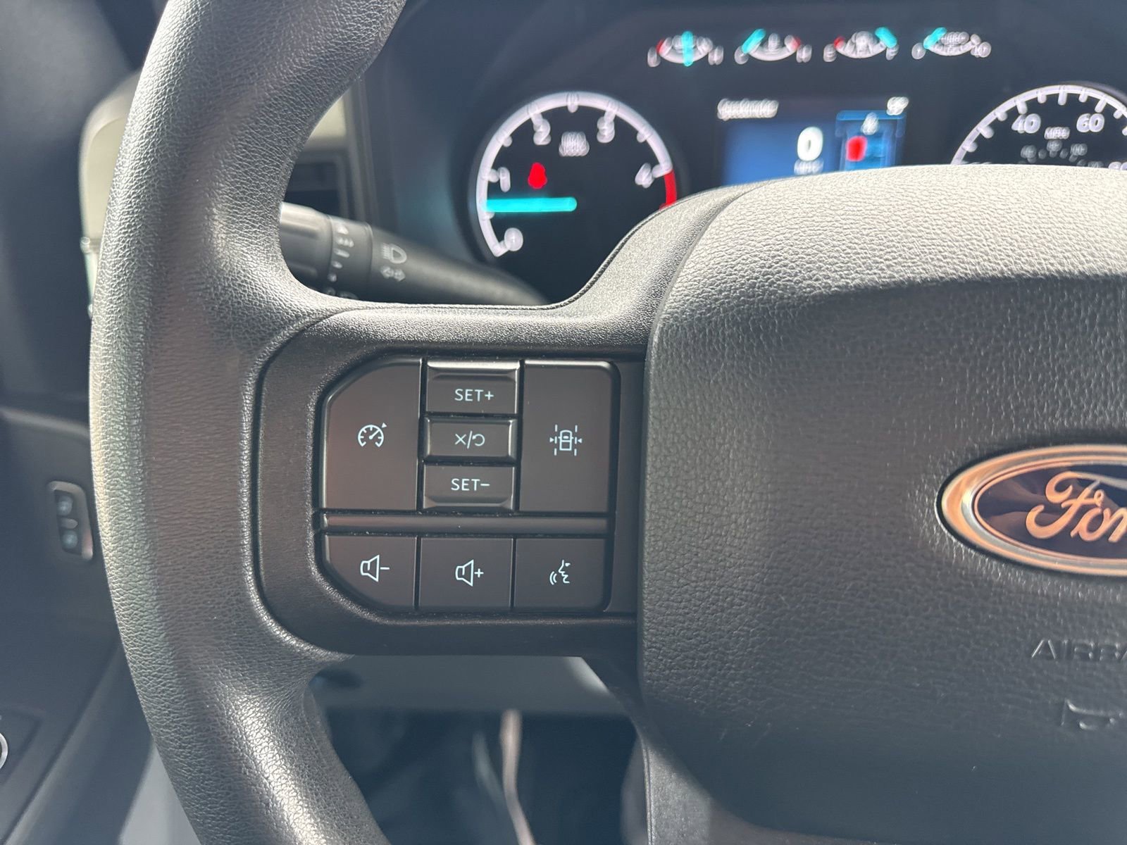 Certified 2023 Ford F250 XL w/ STX Appearance Package AWD/4WD image 32