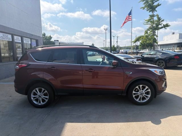Certified 2018 Ford Escape SE w/ SE Sync 3 Package FWD image 8
