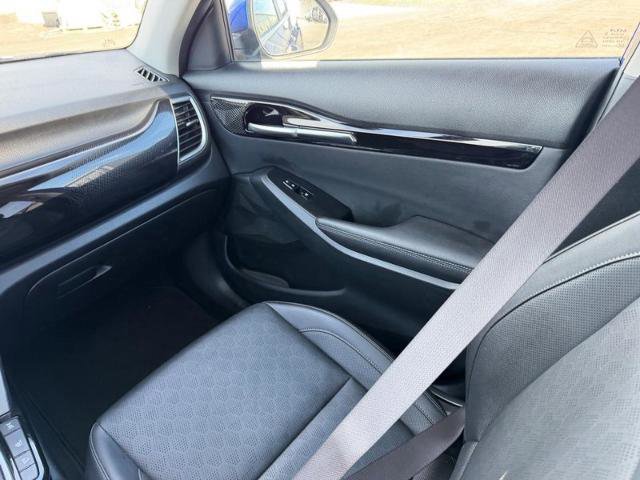 Used 2023 Kia Seltos EX image 18