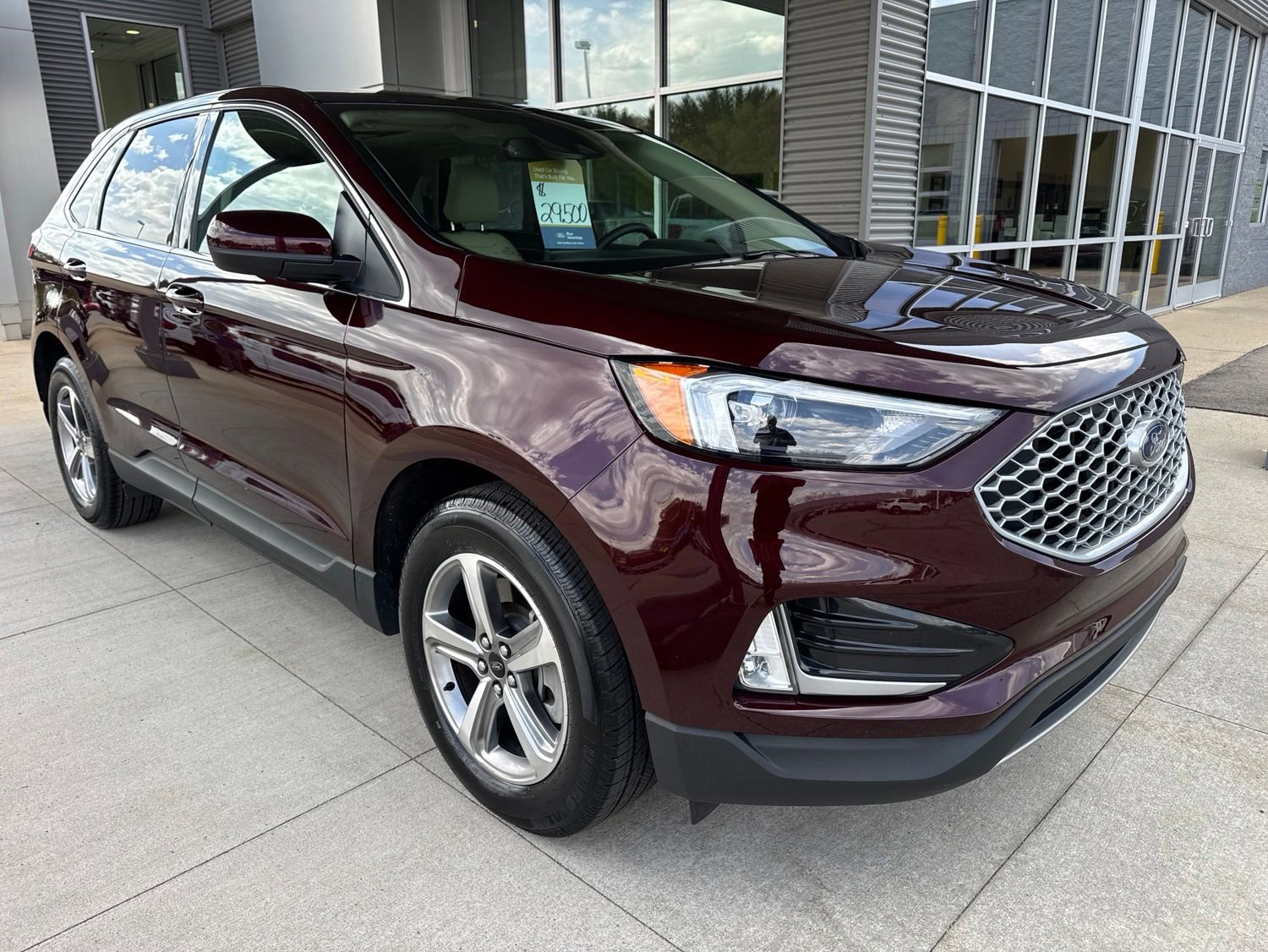 Certified 2024 Ford Edge SEL w/ Convenience Package AWD/4WD image 11
