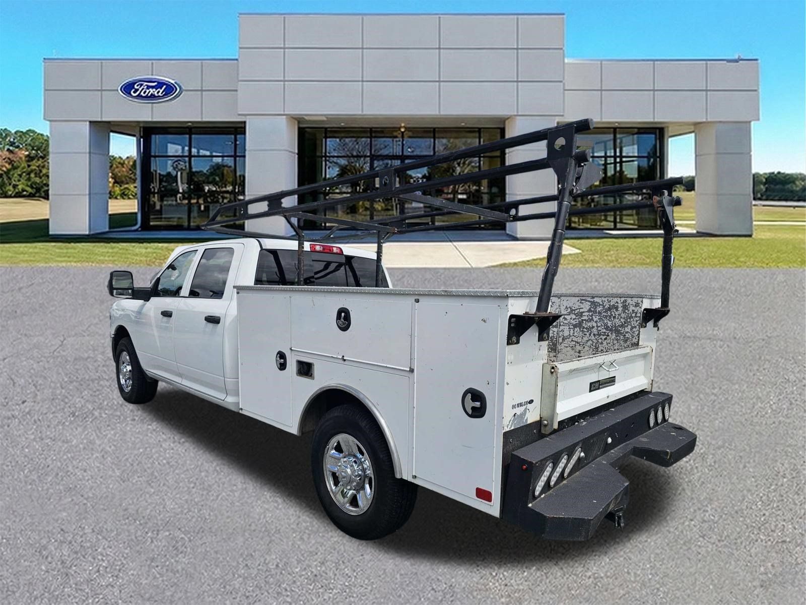 Used 2023 RAM 2500 Tradesman RWD image 5