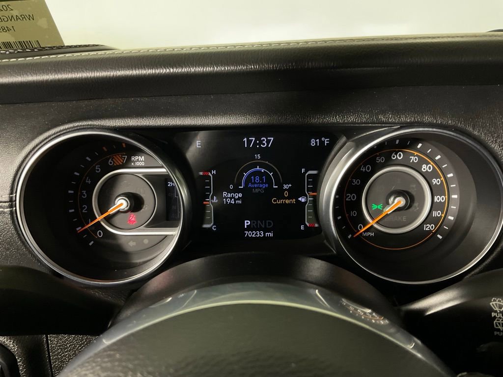 Used 2020 Jeep Wrangler Unlimited Sahara AWD/4WD image 25