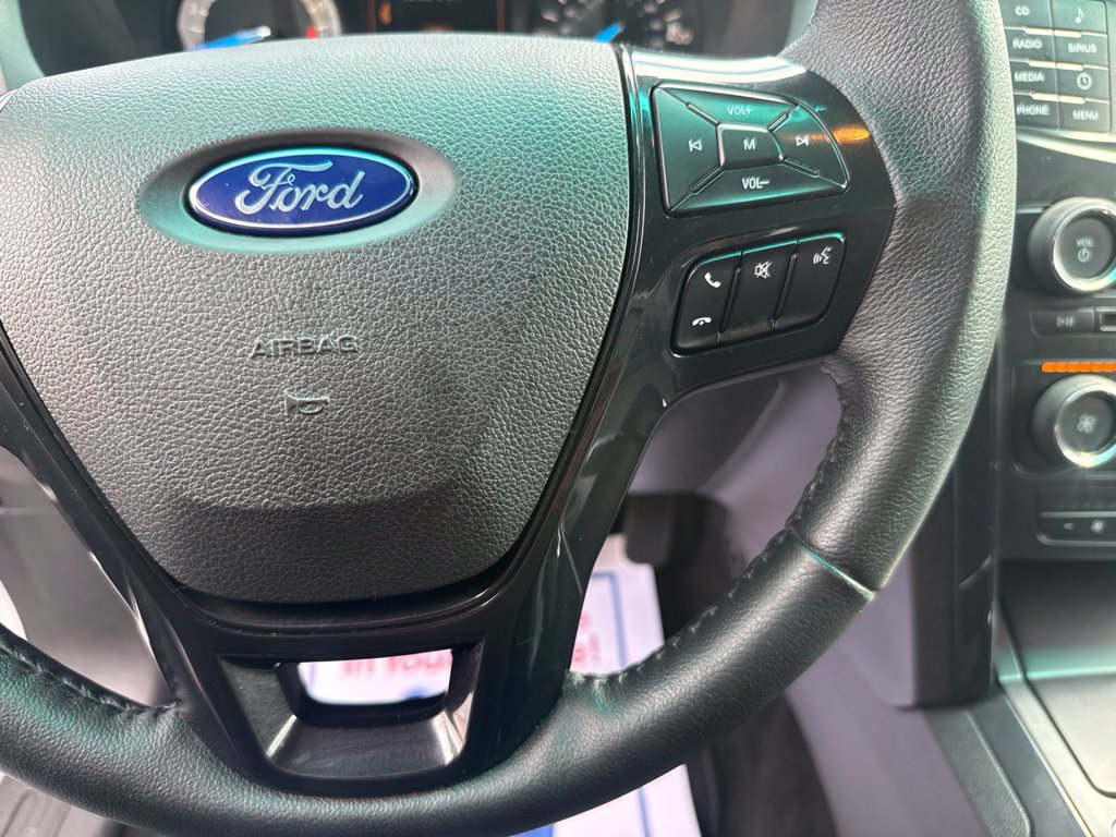 Certified 2017 Ford Explorer XLT FWD image 19