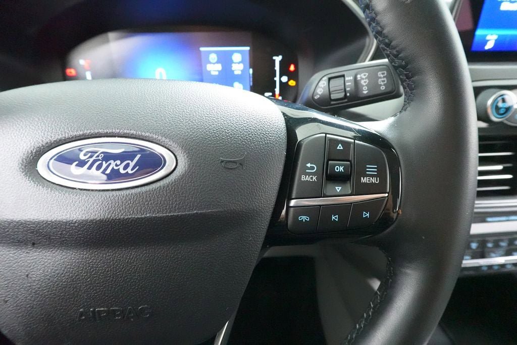 Certified 2024 Ford Escape Active AWD/4WD image 13
