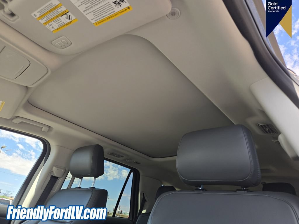 Certified 2025 Ford Expedition Active AWD/4WD image 11