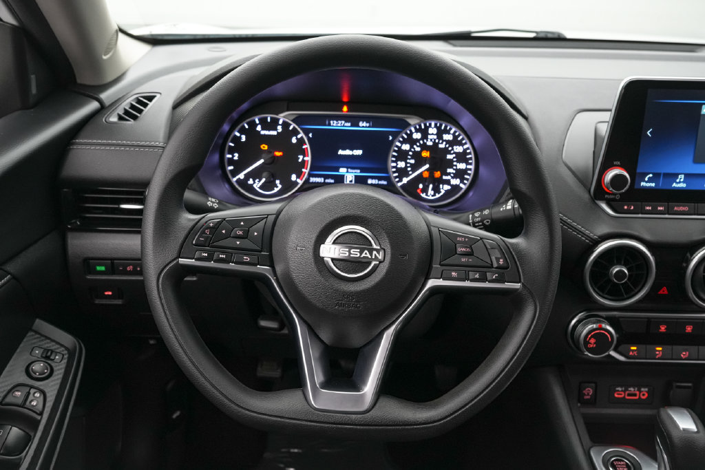 Used 2024 Nissan Sentra SV FWD image 13