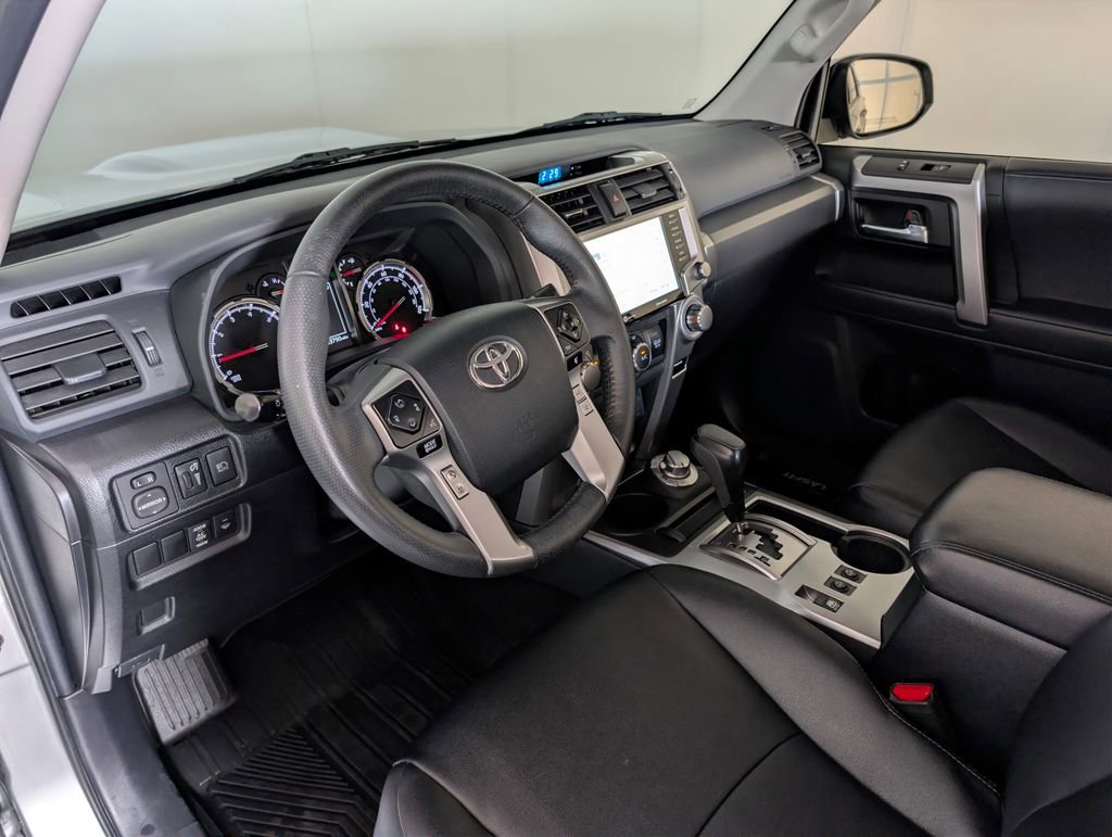 Used 2023 Toyota 4Runner TRD Sport AWD/4WD image 22