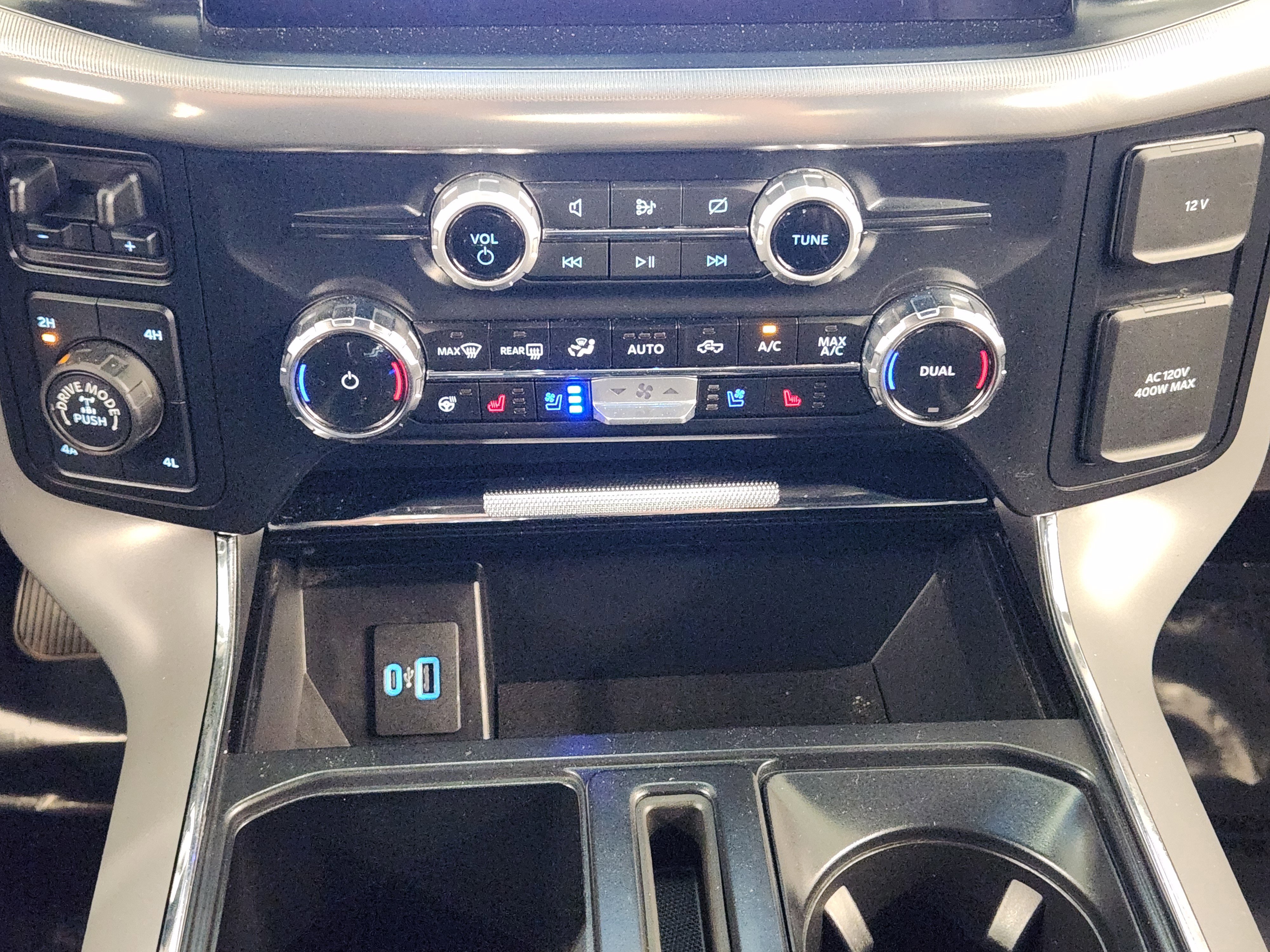 Certified 2024 Ford F150 Lariat w/ Tow/Haul Package image 19