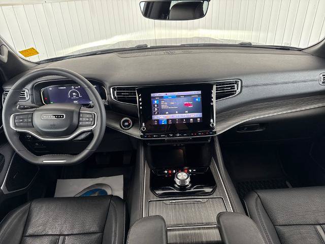 Used 2024 Jeep Wagoneer Series II w/ Flexible Seating Group RWD image 3