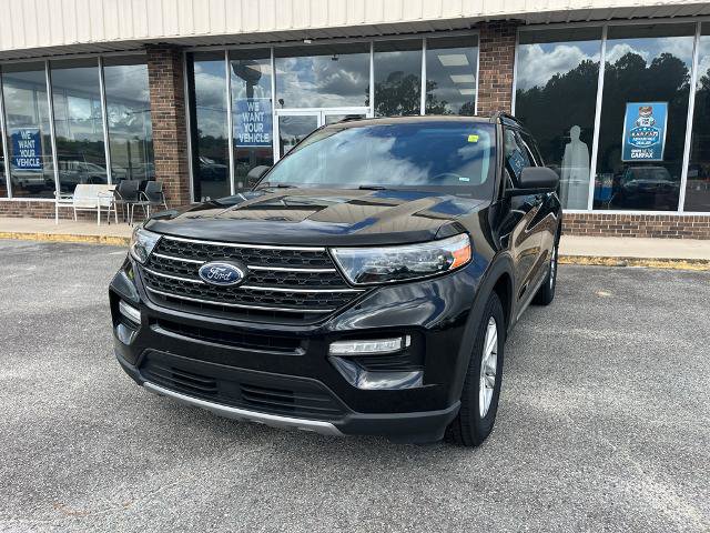 Certified 2023 Ford Explorer XLT w/ Equipment Group 202A