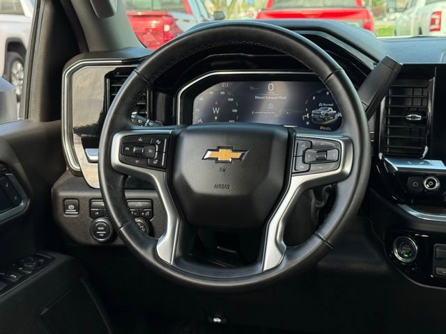 Used 2025 Chevrolet Silverado 2500 LT w/ Convenience Package AWD/4WD image 8