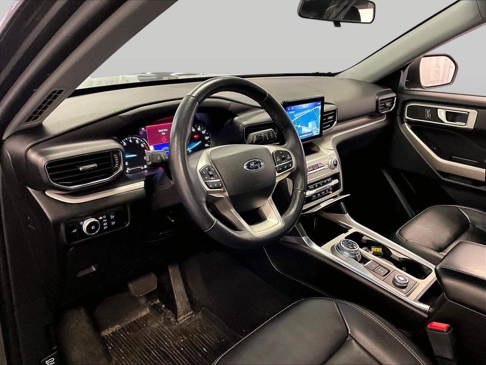 Certified 2023 Ford Explorer XLT w/ Equipment Group 202A image 12