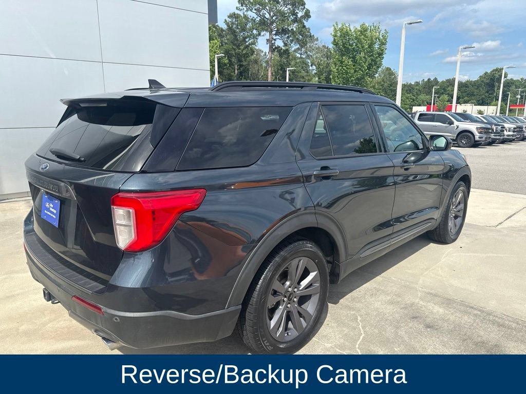 Certified 2023 Ford Explorer XLT w/ Equipment Group 202A RWD image 8