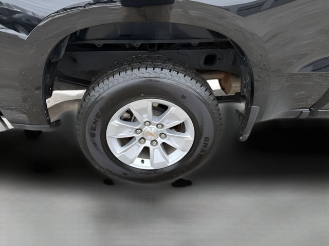 Used 2025 Chevrolet Silverado 1500 LT AWD/4WD image 25