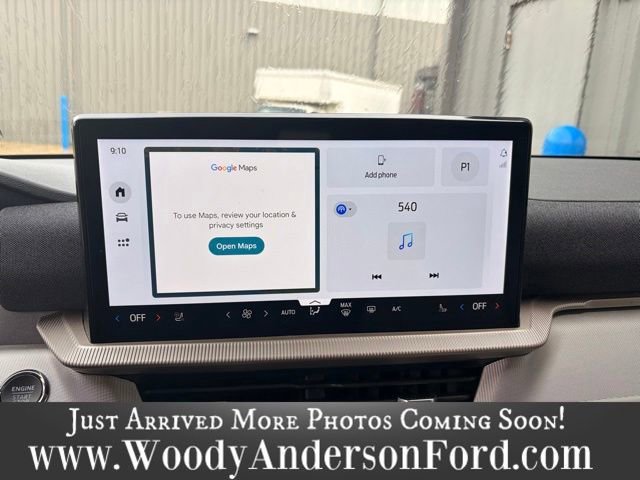 Certified 2025 Ford Explorer Active w/ Active Comfort Package RWD image 11