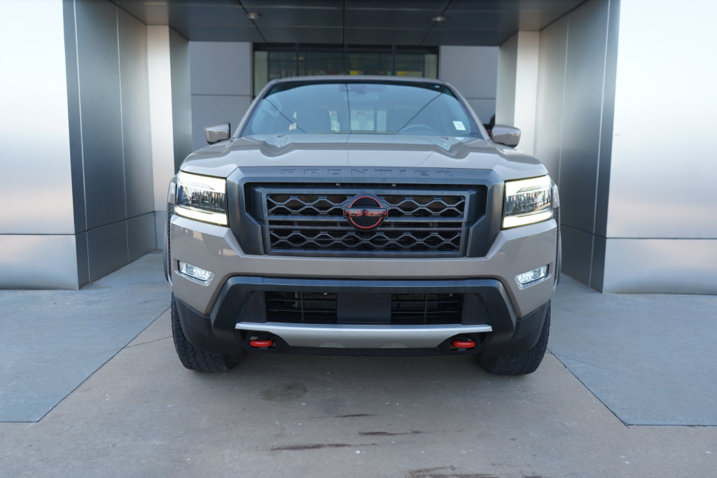 Used 2024 Nissan Frontier Pro-X RWD image 4