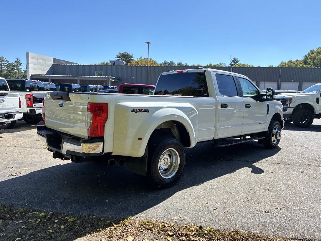 Certified 2022 Ford F350 XL w/ STX Appearance Package AWD/4WD image 7
